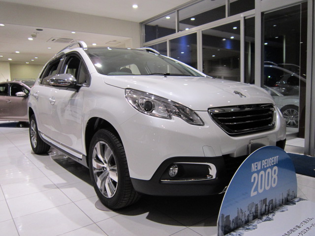 PEUGEOT2008 ご覧いただけます