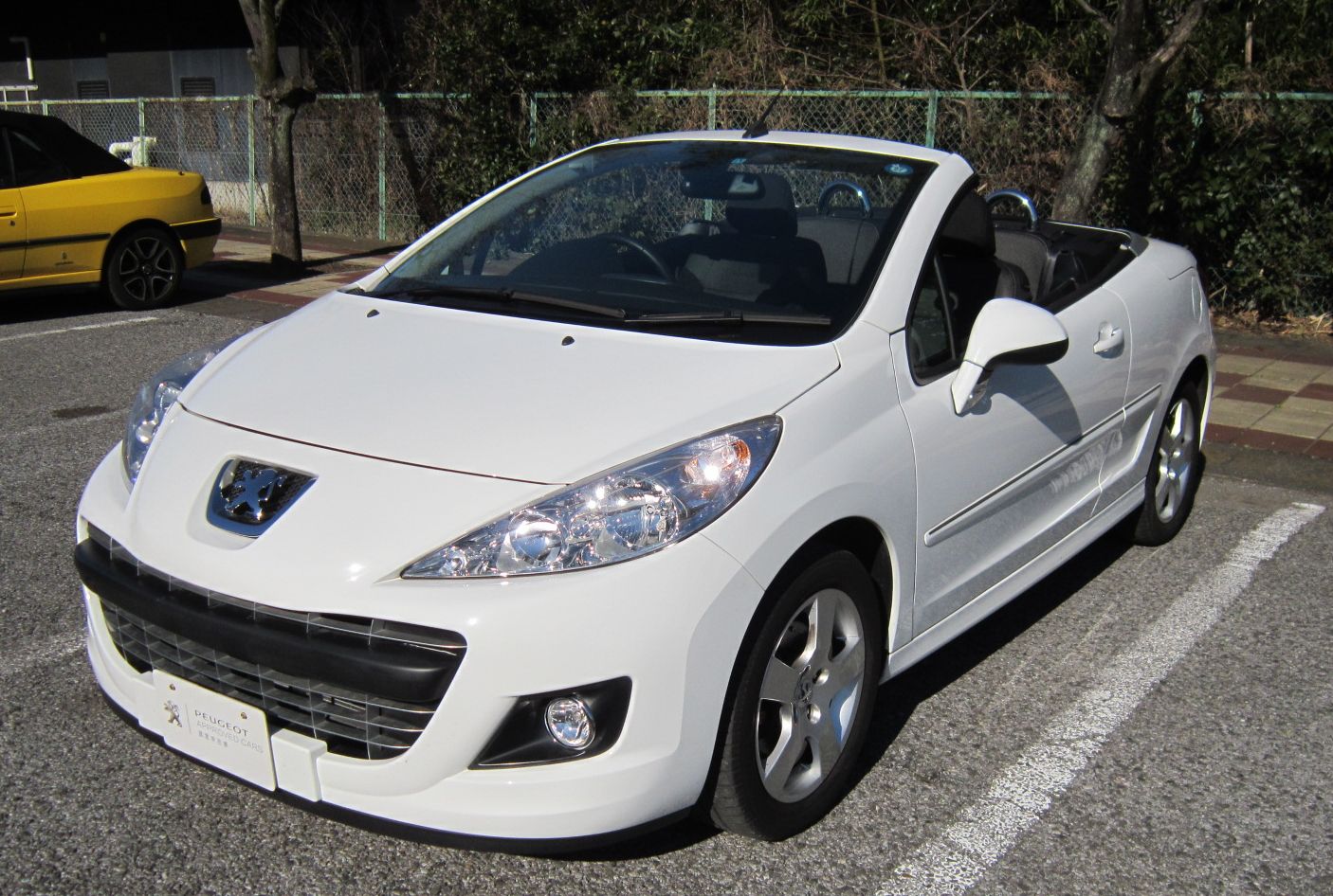 207CC Premium 認定中古車情報