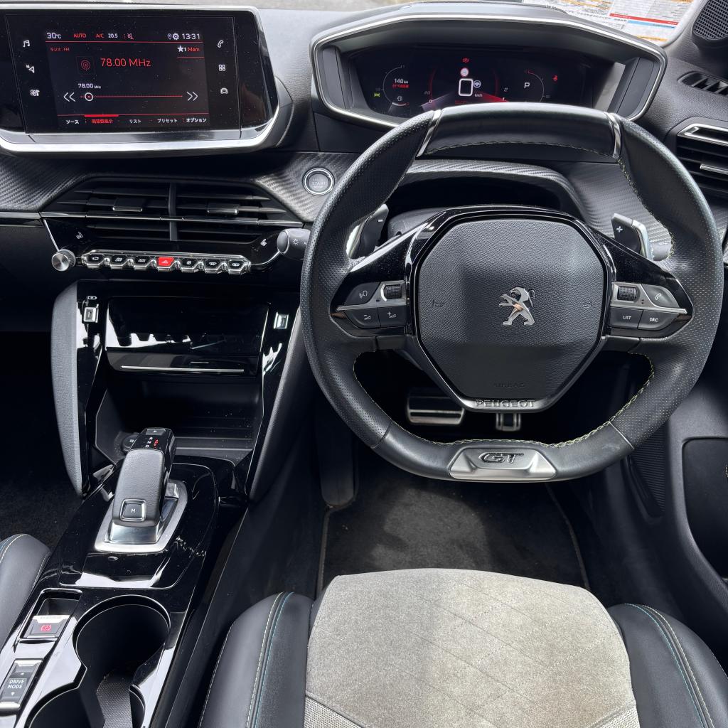 中古車のご紹介【208GT】