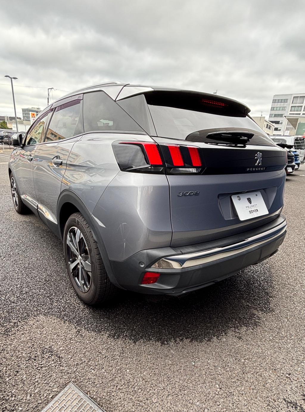 中古車のご紹介【3008CROSSCITY】