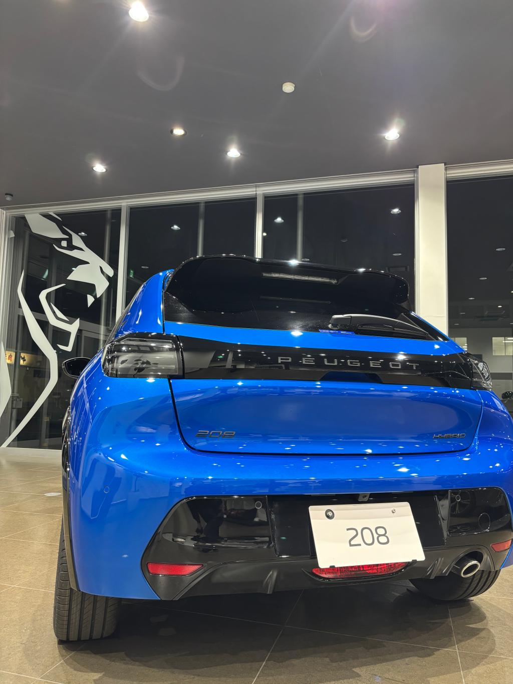 NEW PEUGEOT 208 HYBRID デビューフェア
