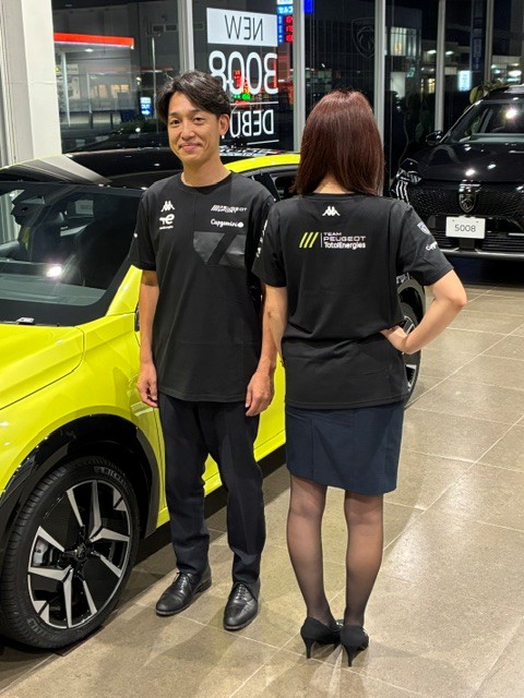 なかなか手に入らない限定Tシャツです👚