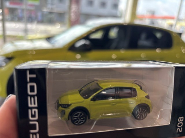 NEWグッズご紹介🚗～Miniature～