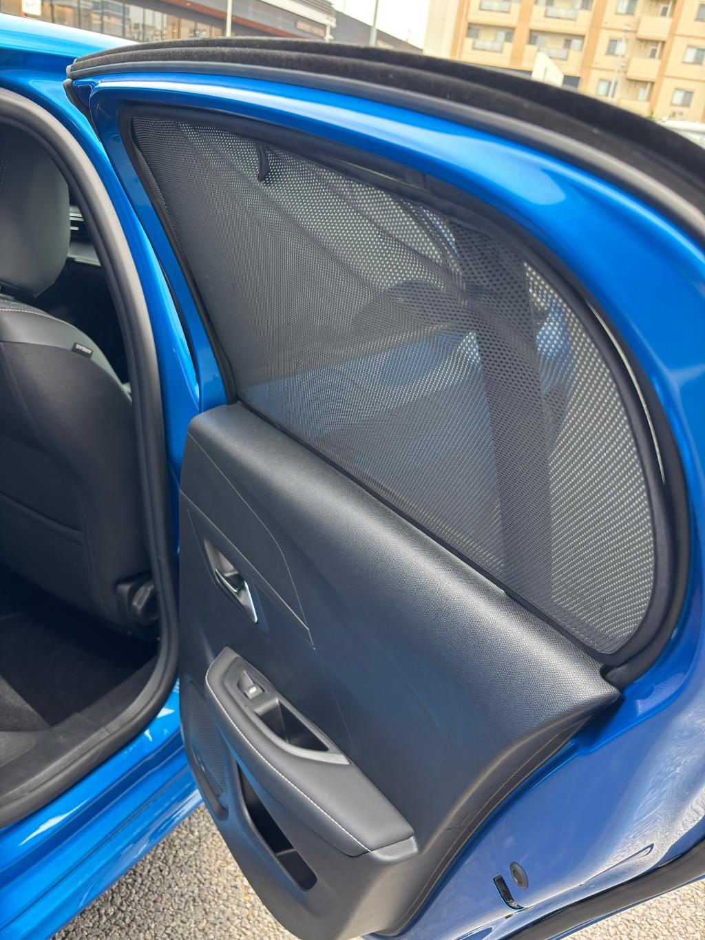 PEUGEOTサンシェードのご紹介