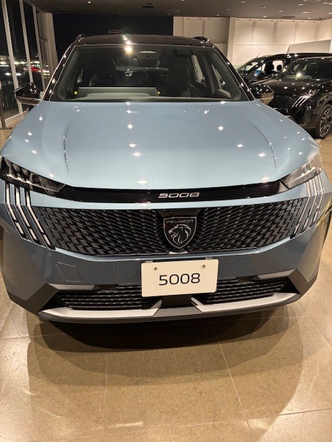 NEW PEUGEOT 5008ついに登場🎊