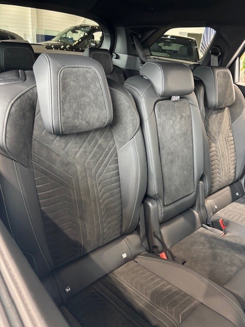 NEW PEUGEOT 5008ついに登場🎊