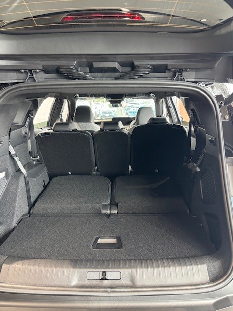 NEW PEUGEOT 5008ついに登場🎊