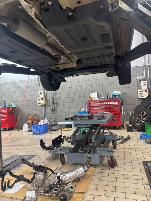 エンジン交換の様子👨‍🔧